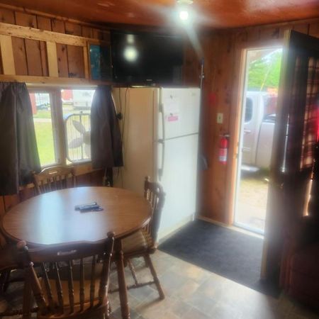 Cabin 2 매니스티크 외부 사진
